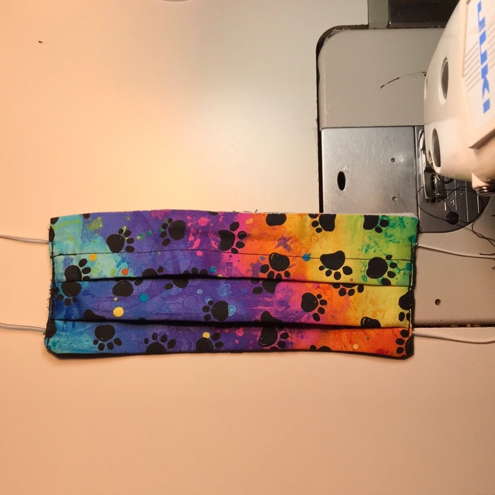 4 fabric masks with filter pouch and nose wire